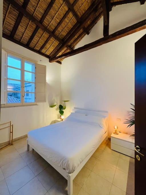 Castello Attic Sunset Terrace Lägenhet Cagliari Exteriör bild
