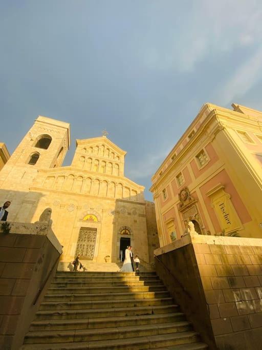 Castello Attic Sunset Terrace Lägenhet Cagliari Exteriör bild