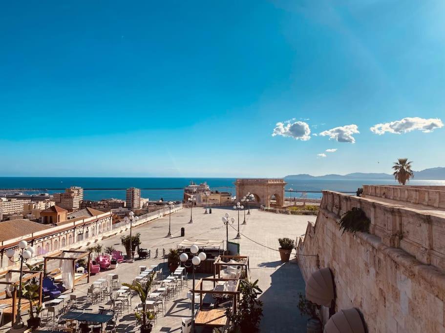 Castello Attic Sunset Terrace Lägenhet Cagliari Exteriör bild
